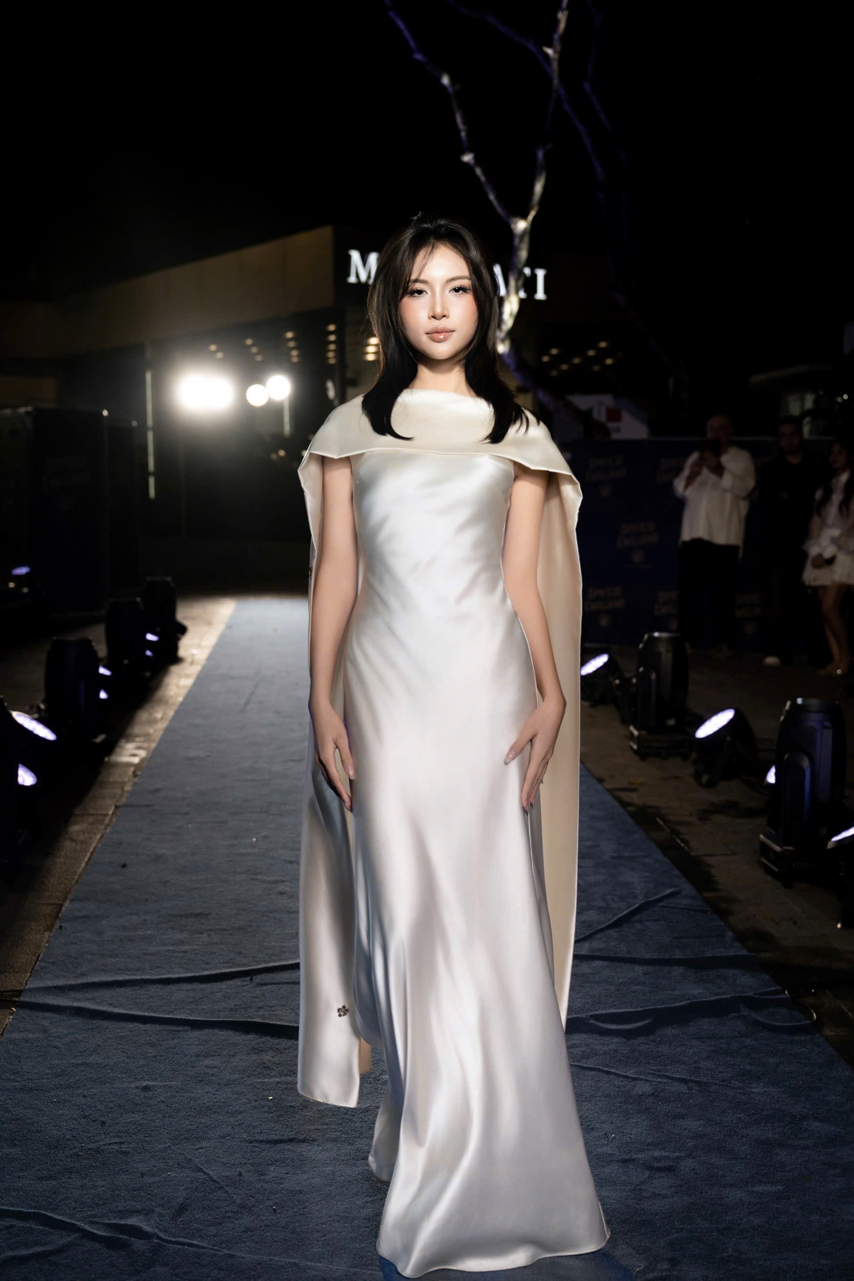 &Aacute; hậu Thu Tr&uacute;c chuẩn bị sang Ai Cập dự thi Miss Eco International - Ảnh 1.