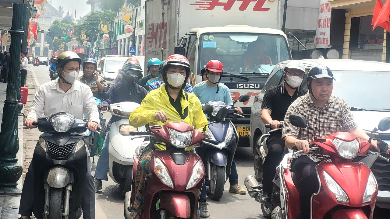 H&agrave; Nội v&agrave; TPHCM kiểm định kh&iacute; thải xe m&aacute;y từ 1 - 7 - 2027: Th&ocirc;ng tin cần biết - Ảnh 1.