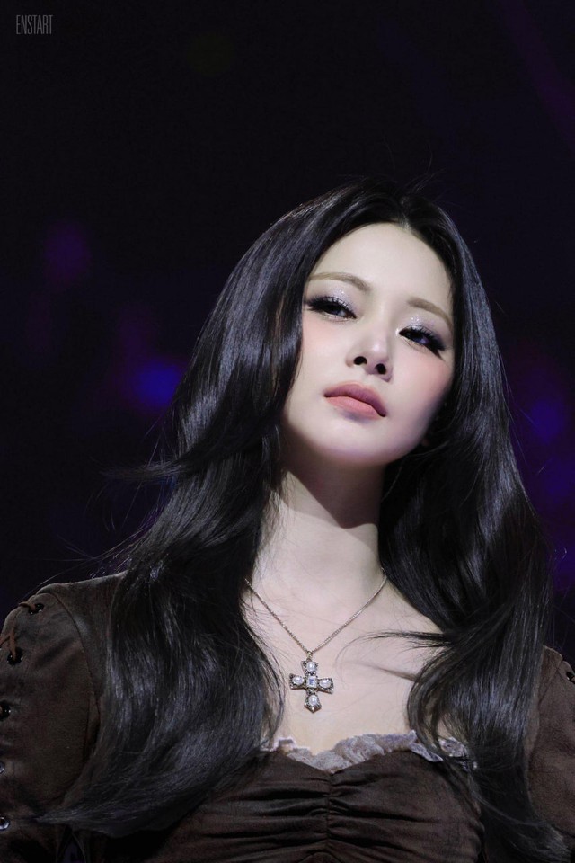 Ngoại h&igrave;nh g&acirc;y cho&aacute;ng của mỹ nh&acirc;n 11 lần lọt top đẹp nhất thế giới, nhan sắc "chống flop" l&agrave; c&oacute; thật - Ảnh 1.