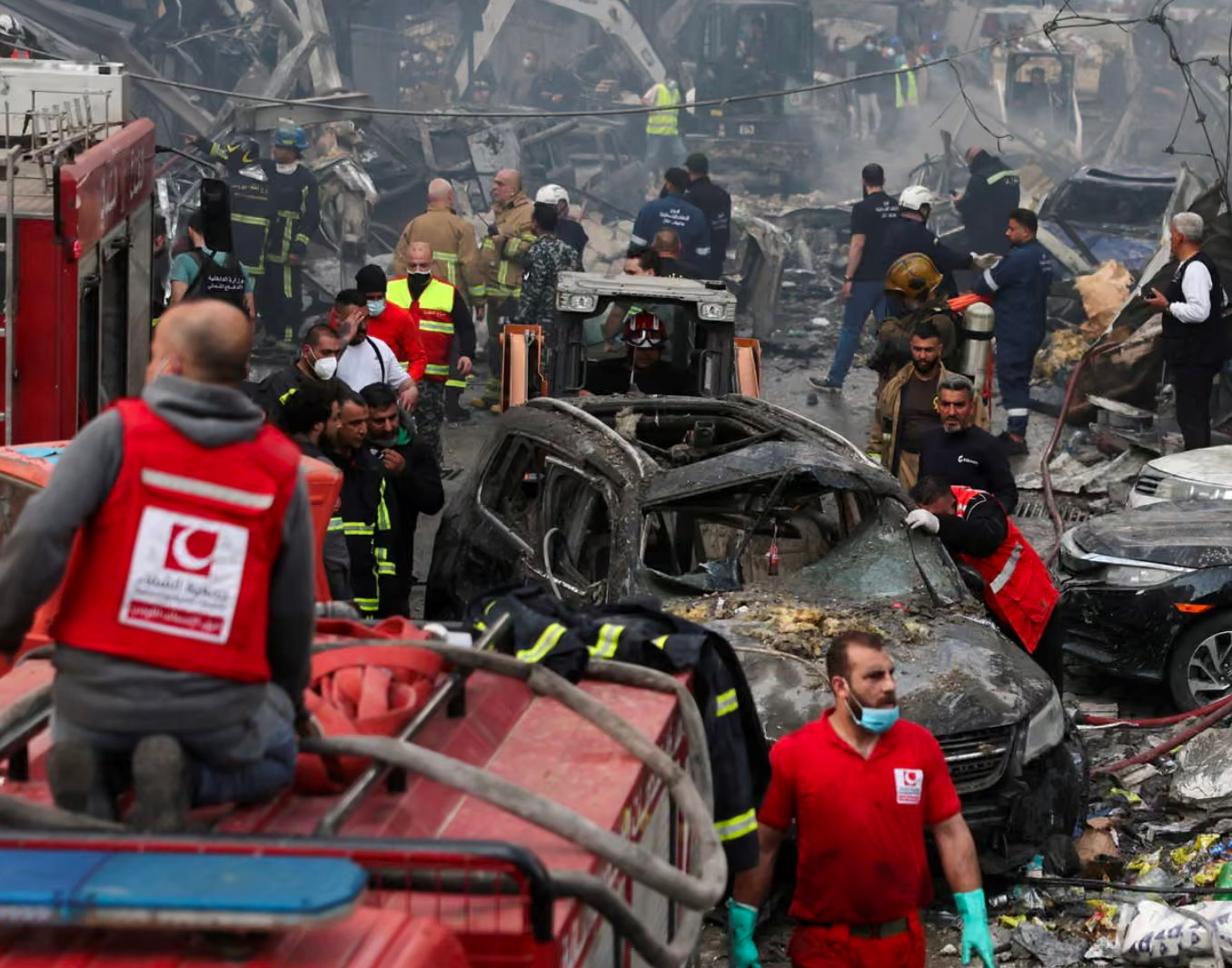 Vừa tuy&ecirc;n bố đạt thoả thuận ngừng bắn, Iran lại b&aacute;o tin dữ từ eo biển Hormuz - Ảnh 2.