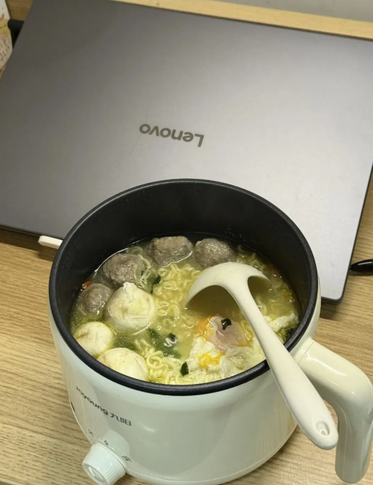 5 m&oacute;n đồ bếp từng bị ch&ecirc; tơi tả, giờ cả nh&agrave; tranh nhau d&ugrave;ng, chỉ biết cảm ơn người ph&aacute;t minh - Ảnh 5.