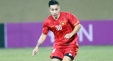 Cựu tuyển thủ Việt Nam nhận bằng HLV tại ch&acirc;u &Acirc;u - Ảnh 1.