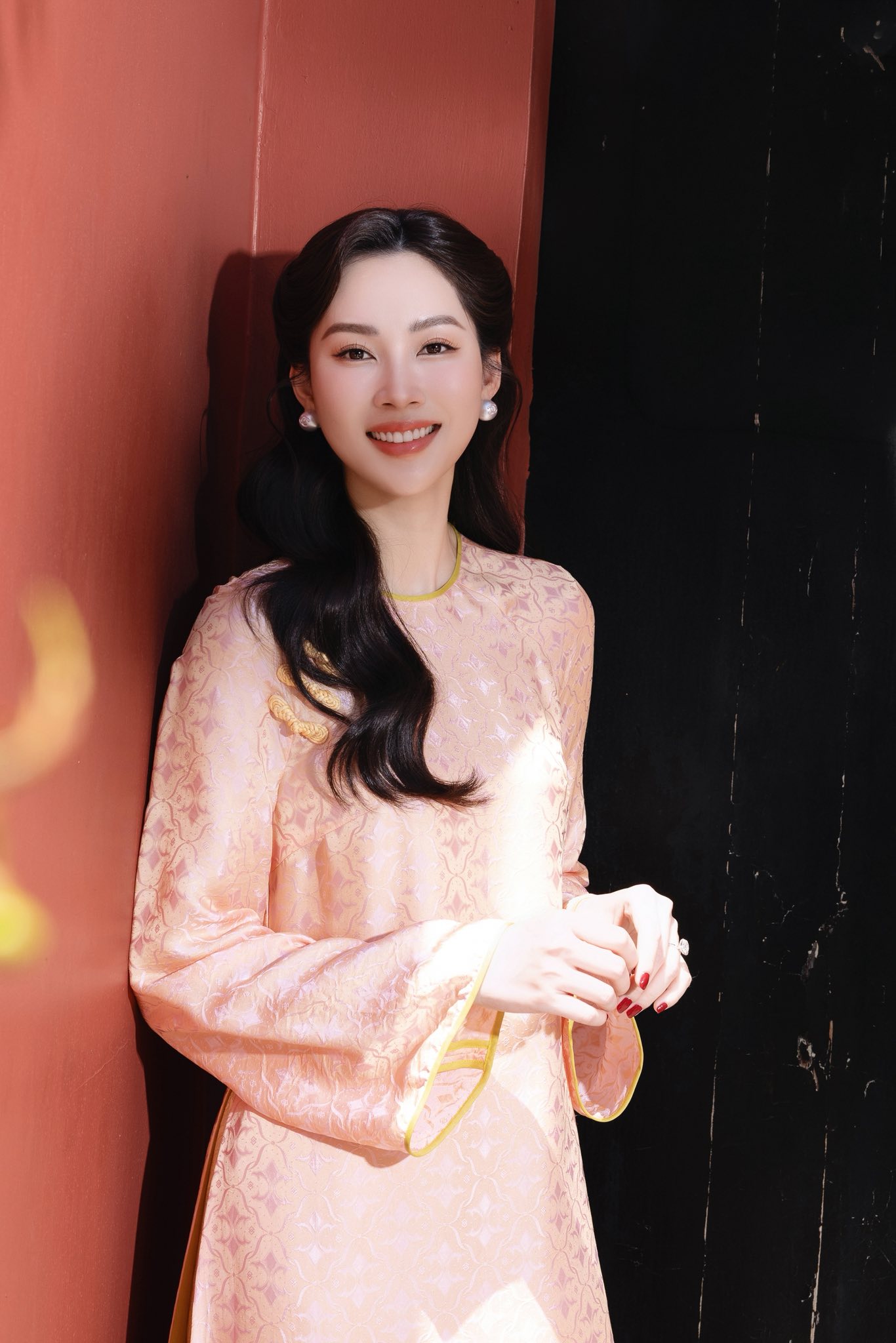 Nhan sắc của Hoa hậu Việt mệnh danh "thần ti&ecirc;n tỷ tỷ" thay đổi ra sao? - Ảnh 9.