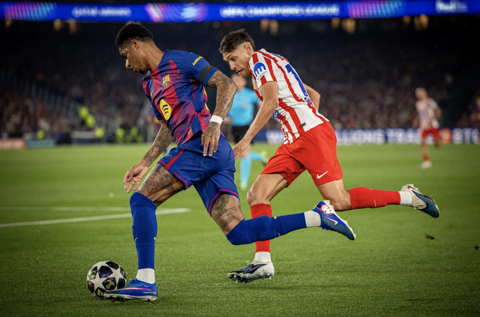 Barcelona thua sốc sân nhà, Atletico Madrid mơ vé bán kết Champions League - Ảnh 1.