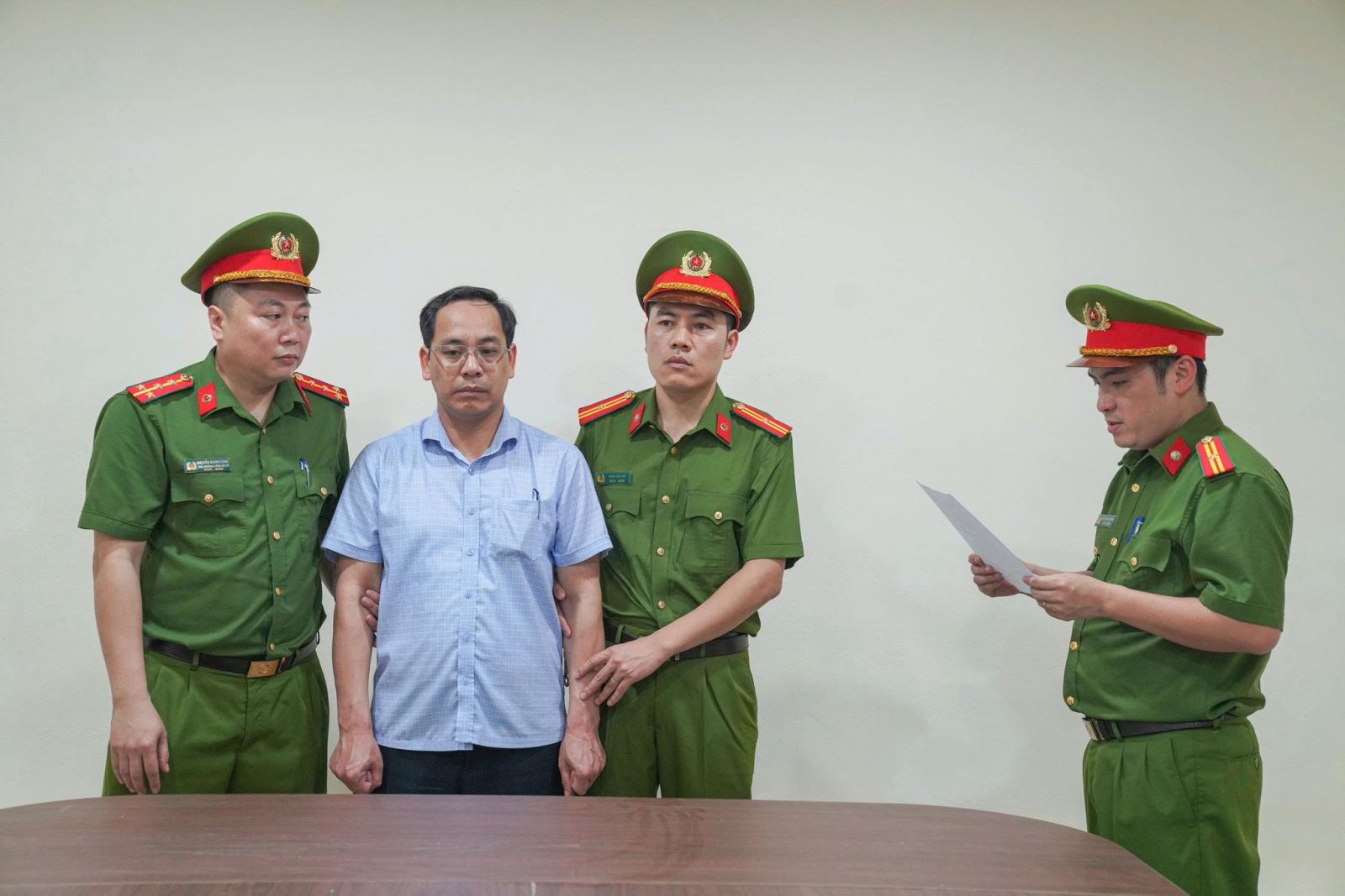 Giám đốc và kế toán chiếm đoạt tiền trợ cấp cho người yếu thế tại Phú Thọ - Ảnh 1. Giám đốc và kế toán chiếm đoạt tiền trợ cấp cho người yếu thế tại Phú Thọ - Ảnh 1.