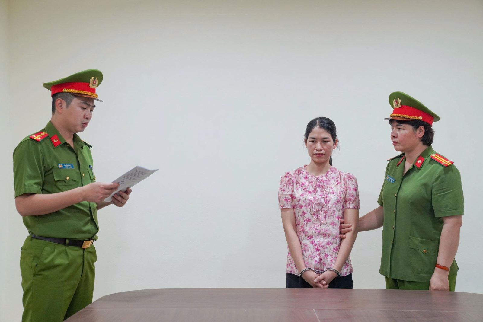 Giám đốc và kế toán chiếm đoạt tiền trợ cấp cho người yếu thế tại Phú Thọ - Ảnh 2. Giám đốc và kế toán chiếm đoạt tiền trợ cấp cho người yếu thế tại Phú Thọ - Ảnh 2.