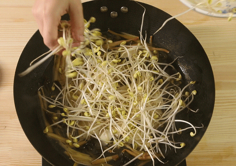 Thấy loại hoa này mua ngay để nấu 3 món ăn vừa ngon lại giúp thanh nhiệt, giải độc, lưu thông khí gan... 39 canh dau phu hoa hien 5 17756653330481347872266 1775717666050 1775717666309723501174