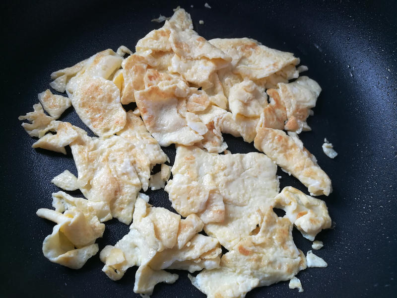 Thấy loại hoa này mua ngay để nấu 3 món ăn vừa ngon lại giúp thanh nhiệt, giải độc, lưu thông khí gan... 28 hoa hien nau trung 2 17756642255971214141186 1775717653753 17757176540011979583515