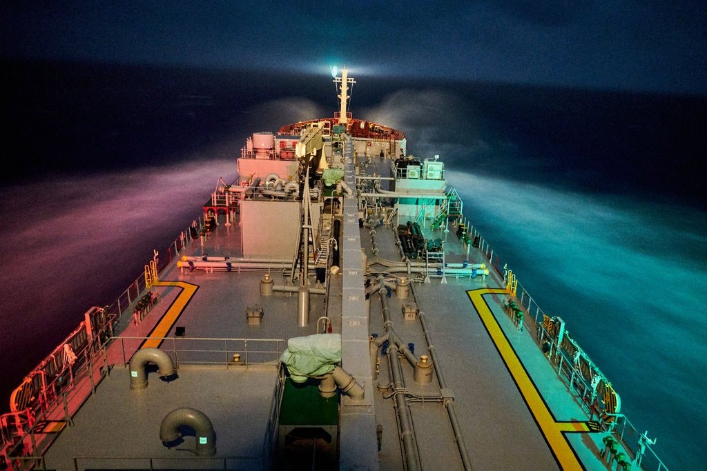 Một quốc gia Đông Nam Á bất ngờ được đi qua eo biển Hormuz: Đội tàu nhìn 