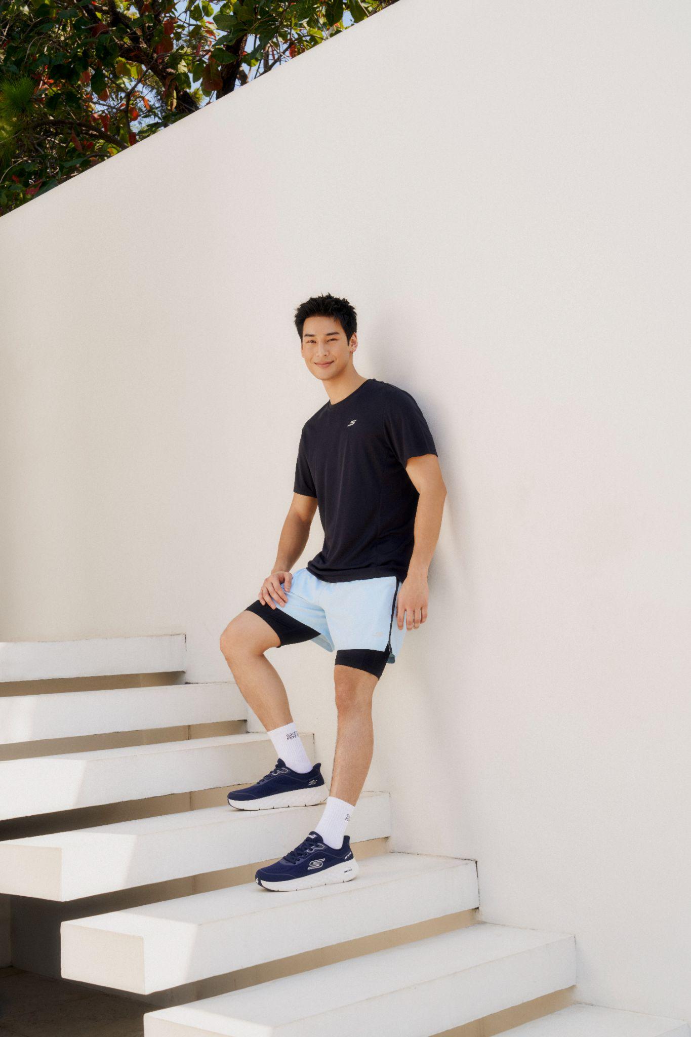 Skechers GOWalk Max Cushioning Flex – Trải nghiệm thoải mái trong từng chuyển động thường ngày - Ảnh 5. Skechers GOWalk Max Cushioning Flex – Trải nghiệm thoải mái trong từng chuyển động thường ngày - Ảnh 5.