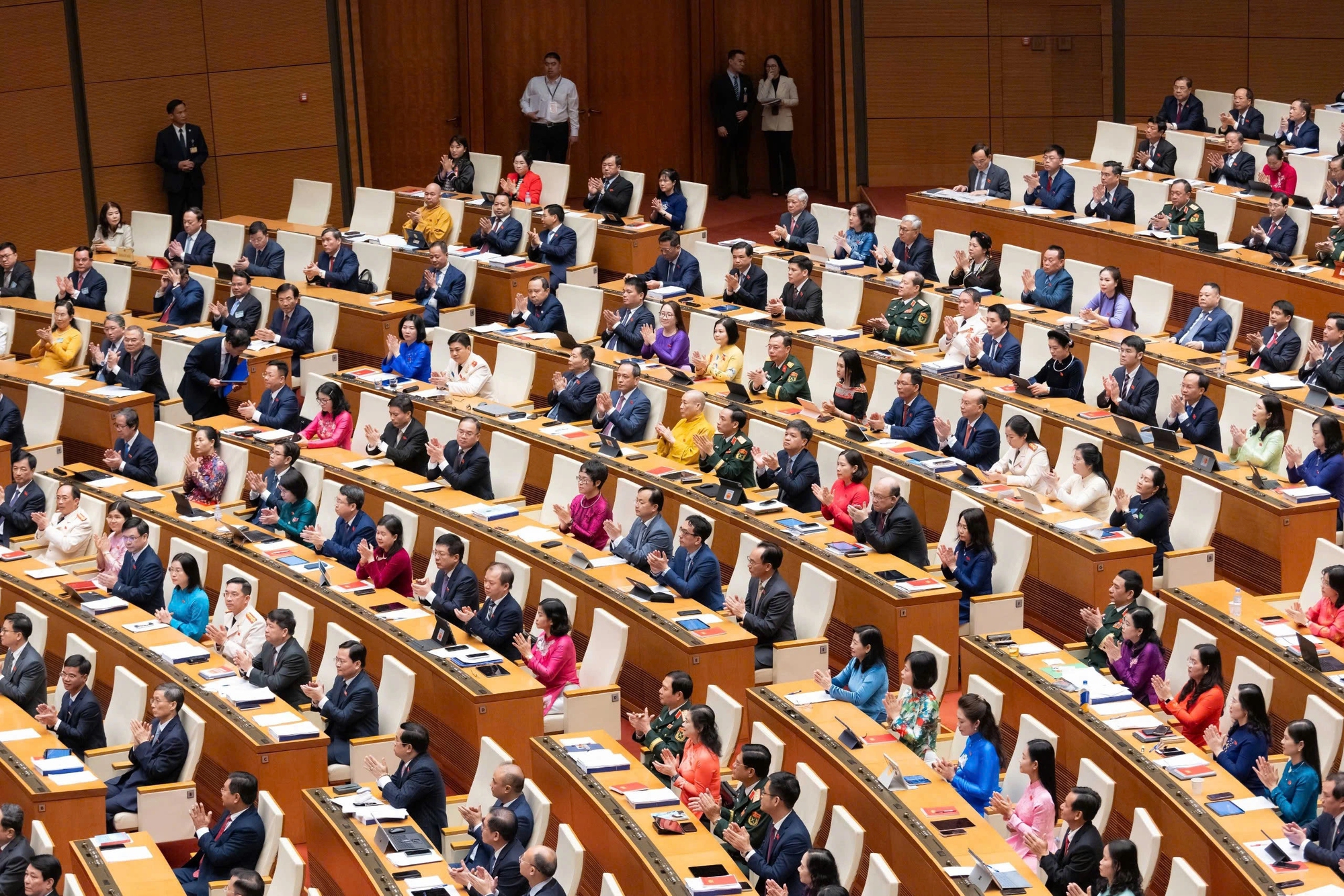 Bộ Ch&iacute;nh trị Nghi&ecirc;n cứu sửa đổi Hiến ph&aacute;p 2013 ph&ugrave; hợp thực tiễn năm 2026 - Ảnh 1.