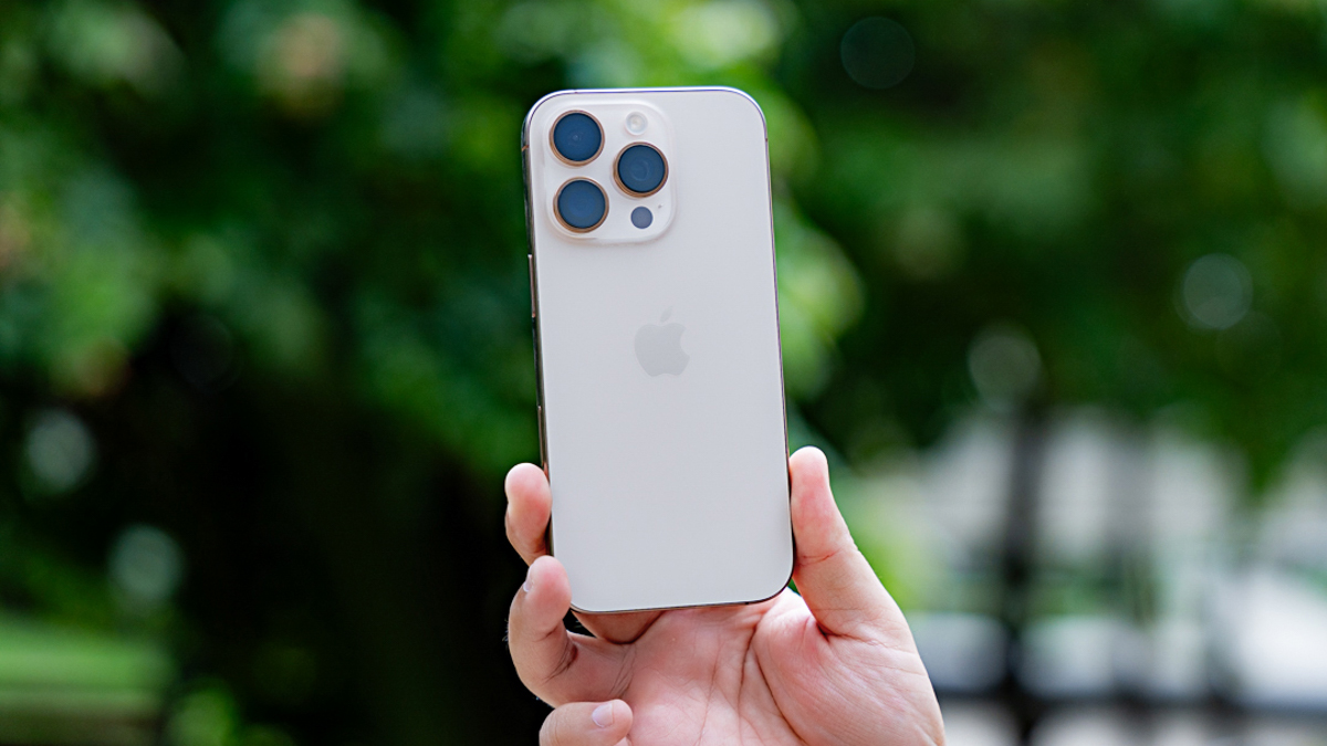 3 Chiếc iPhone 16 Pro Max cũ đ&aacute;ng mua nhất trong năm 2026 - Ảnh 1.