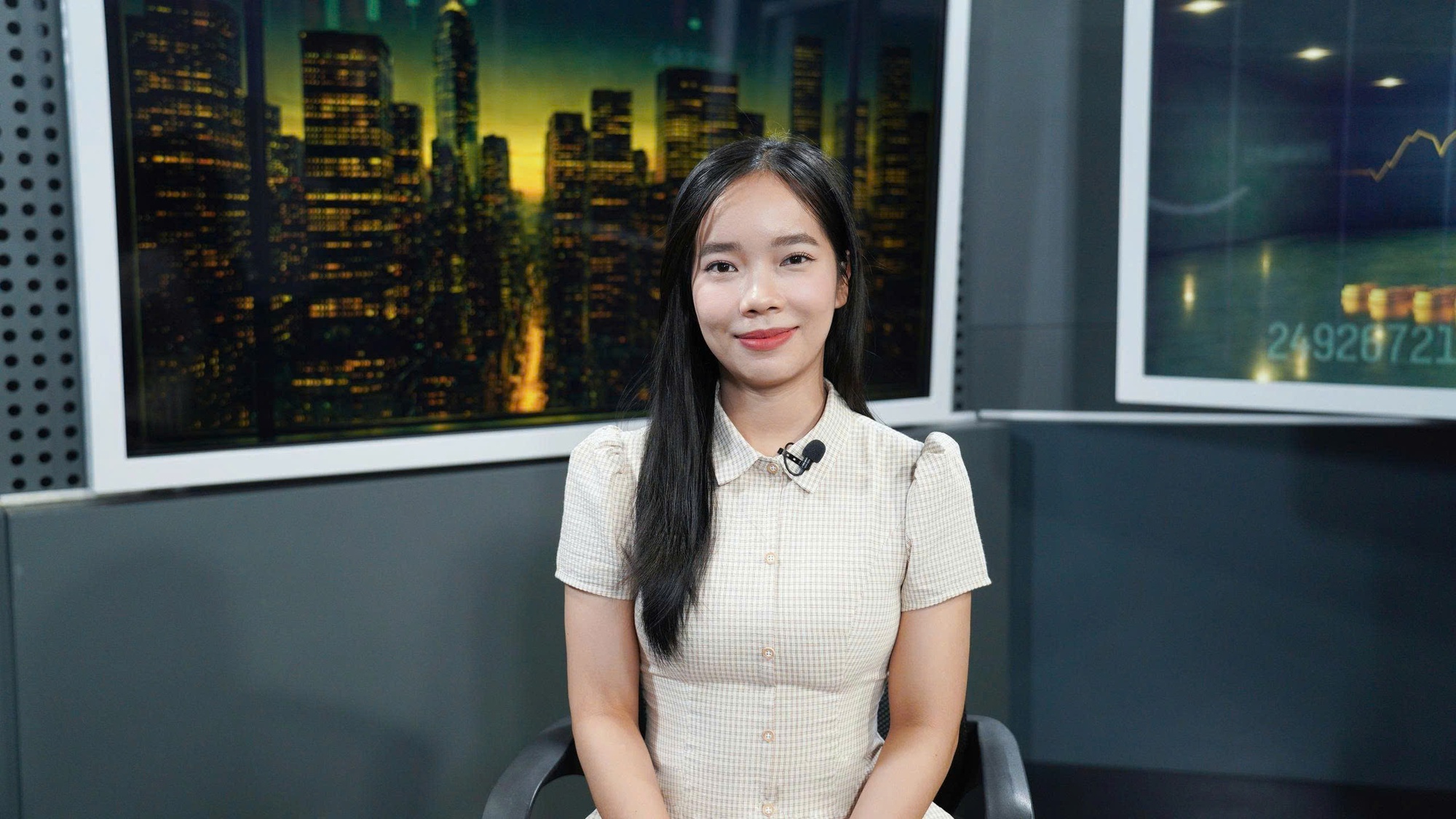 BTV Mùi Khánh Ly và giám đốc Hà Mạnh Tuấn nói về “giỏ tài chính” của Gen Z - Ảnh 4. BTV Mùi Khánh Ly và giám đốc Hà Mạnh Tuấn nói về “giỏ tài chính” của Gen Z - Ảnh 4.