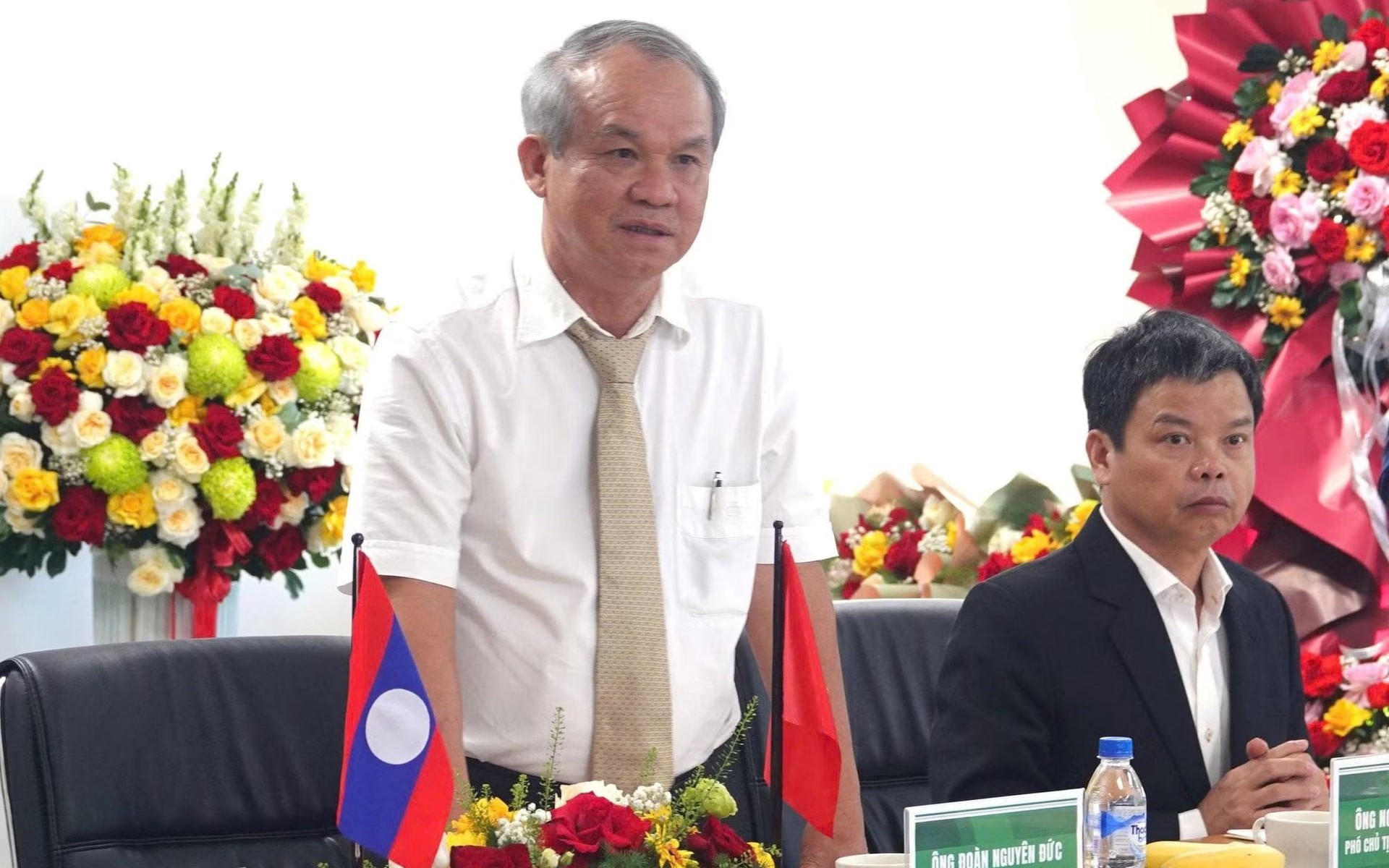 &ldquo;Bắt tay&rdquo; với một địa phương L&agrave;o, Bầu Đức muốn trồng 5.000 ha sản vật tỷ USD của Việt Nam