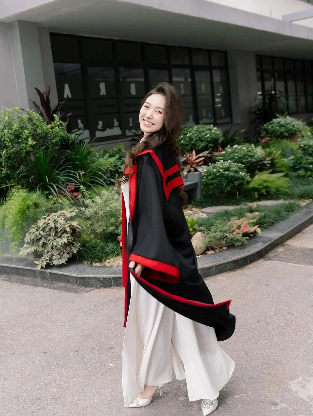 Con gái cựu Hoa khôi bóng chuyền Kim Huệ: Tuổi 18 cao gần 1m70, nhan sắc nổi bật như hoa hậu- Ảnh 5.