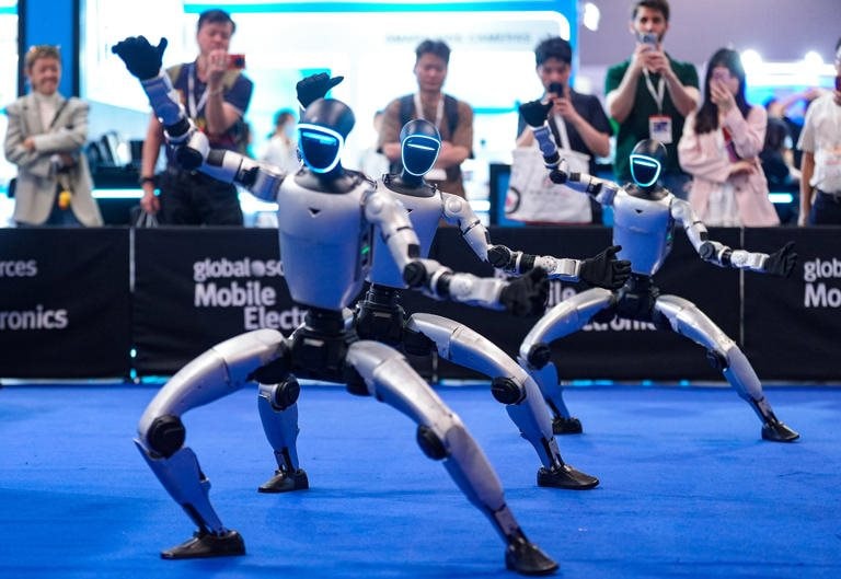Trung Quốc v&agrave; ng&agrave;nh c&ocirc;ng nghiệp robot: Bức tranh s&aacute;ng tối năm 2026 - Ảnh 3.
