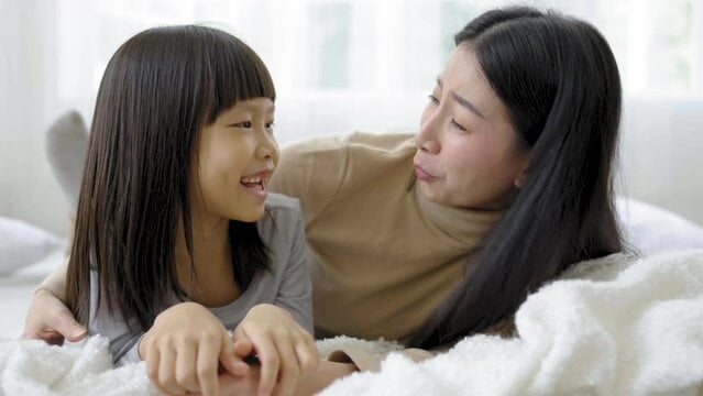 Trẻ có IQ và EQ cao thường làm 3 việc này trước khi ngủ - Ảnh 1.