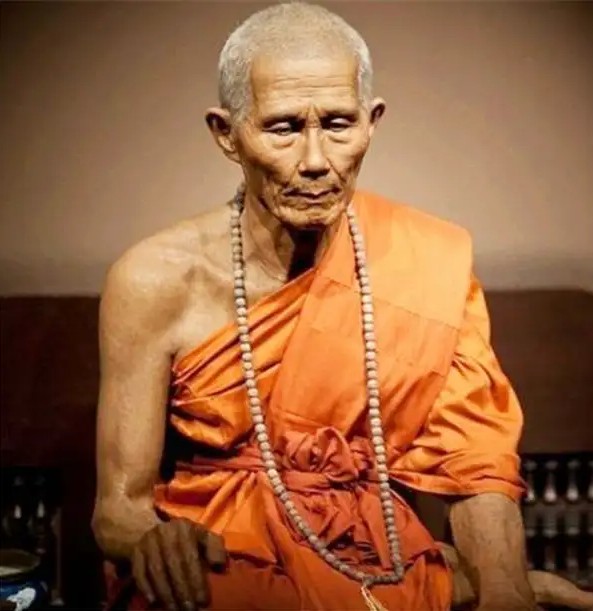 Khai quật mộ cổ 500 năm, chuyên gia hoảng hốt khi thấy