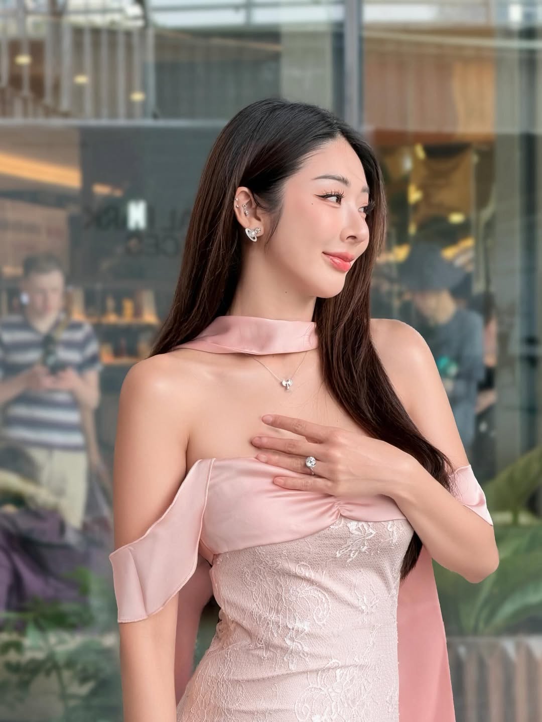 Clip &ocirc; t&ocirc; lao v&agrave;o nh&agrave; sao nữ mang thai g&acirc;y sốc cho cộng đồng - Ảnh 3.