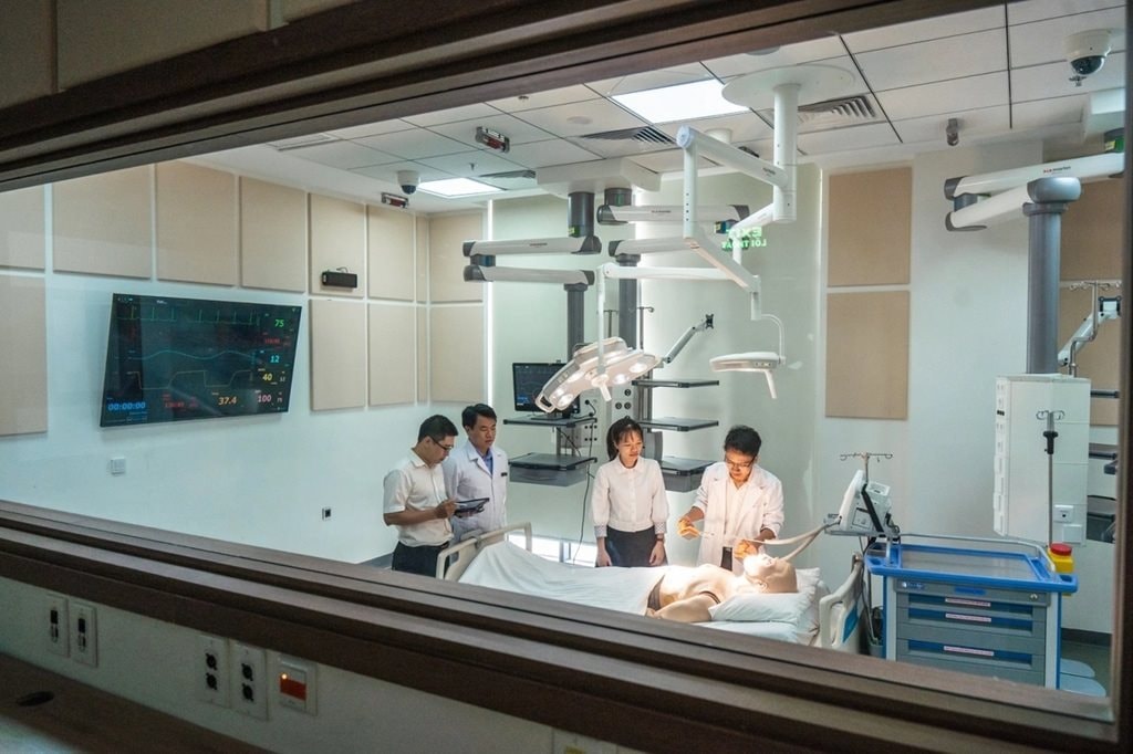 Sau 3 năm ứng cử ở Mỹ, trường ĐH của tỷ ph&uacute; Phạm Nhật Vượng vừa đ&oacute;n tin vui: Lập n&ecirc;n kỳ t&iacute;ch của Việt Nam - Ảnh 3.