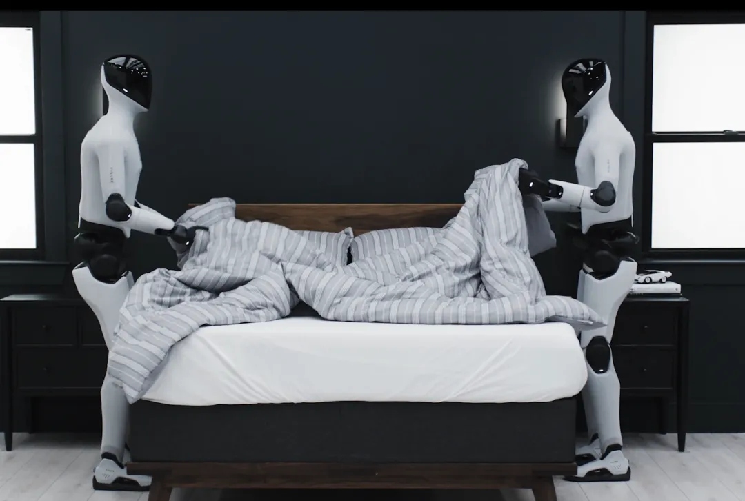 Hai robot Helix - 02 của Figure AI: Bước ngoặt công nghệ robot 2026 - Ảnh 1.