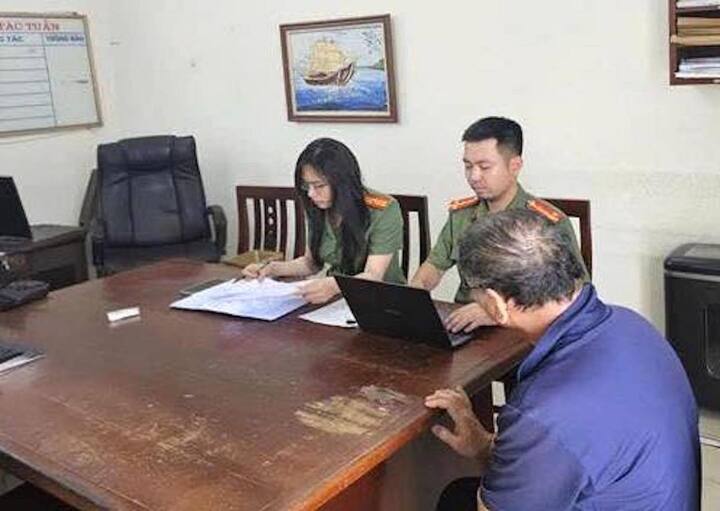 Người đ&agrave;n &ocirc;ng bị xử phạt v&igrave; x&uacute;c phạm CSGT tr&ecirc;n mạng x&atilde; hội năm 2026 - Ảnh 1.