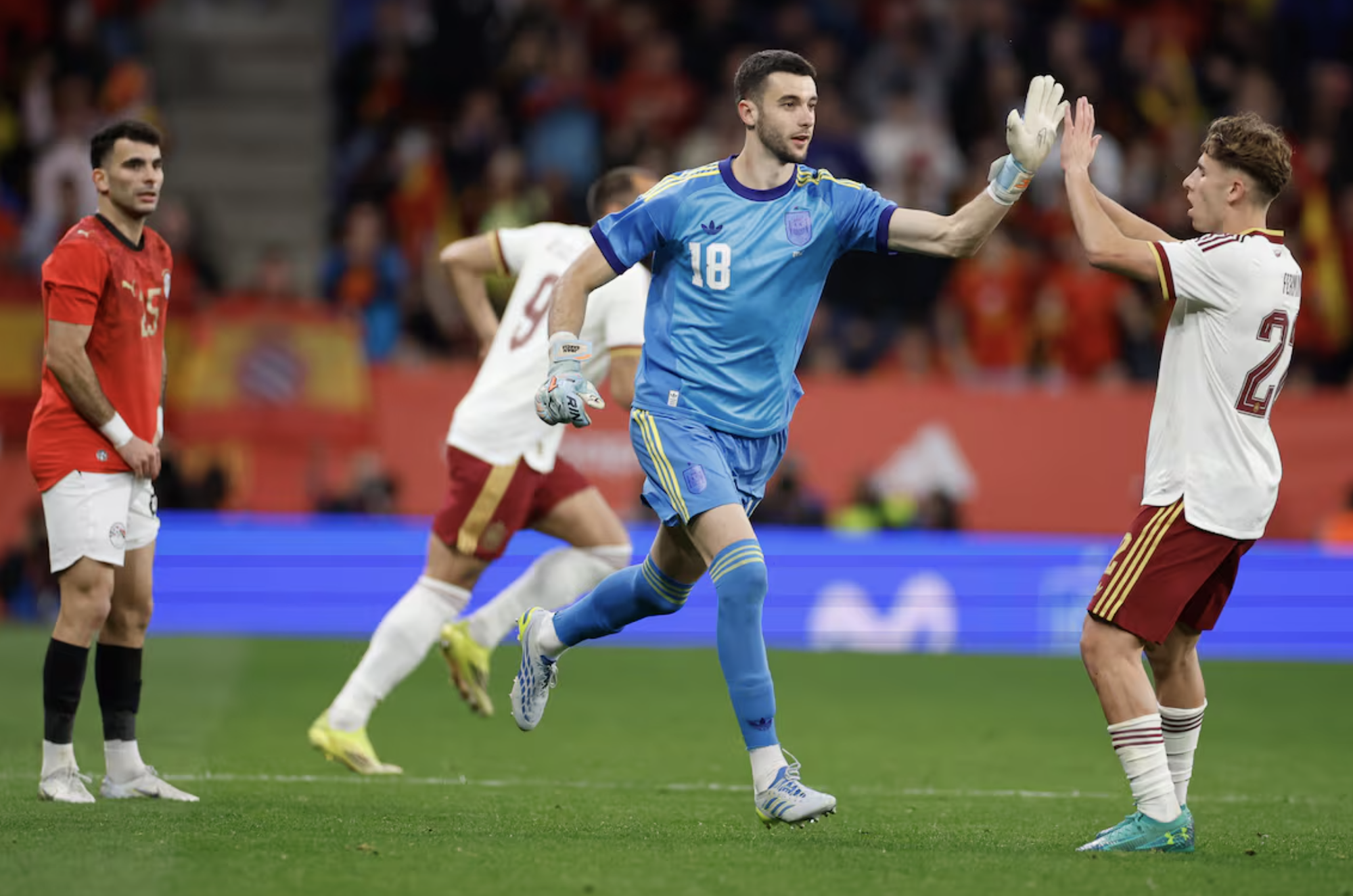 Tây Ban Nha gây sốc với danh sách sơ bộ World Cup: Đại công thần bị loại - Ảnh 3.