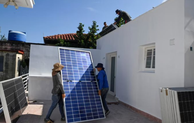 Đang thiếu điện trầm trọng, Cuba đ&oacute;n tin vui kịp thời từ Trung Quốc - Ảnh 1.