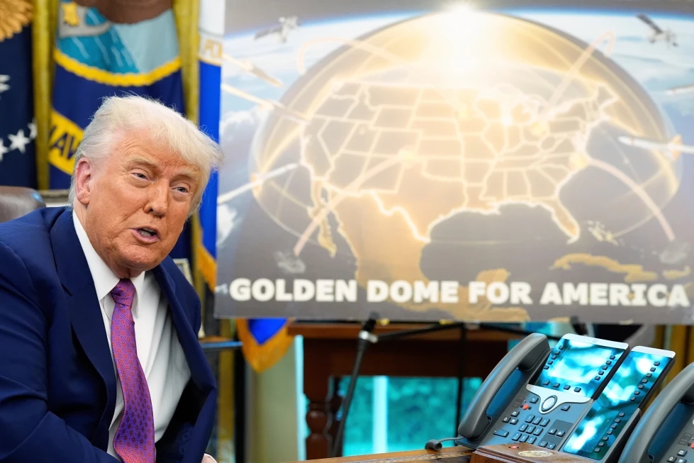 Dự &aacute;n V&ograve;m V&agrave;ng của &ocirc;ng Donald Trump v&agrave; hệ thống ph&ograve;ng thủ t&ecirc;n lửa tốn 1 . 200 Tỉ USD - Ảnh 1.