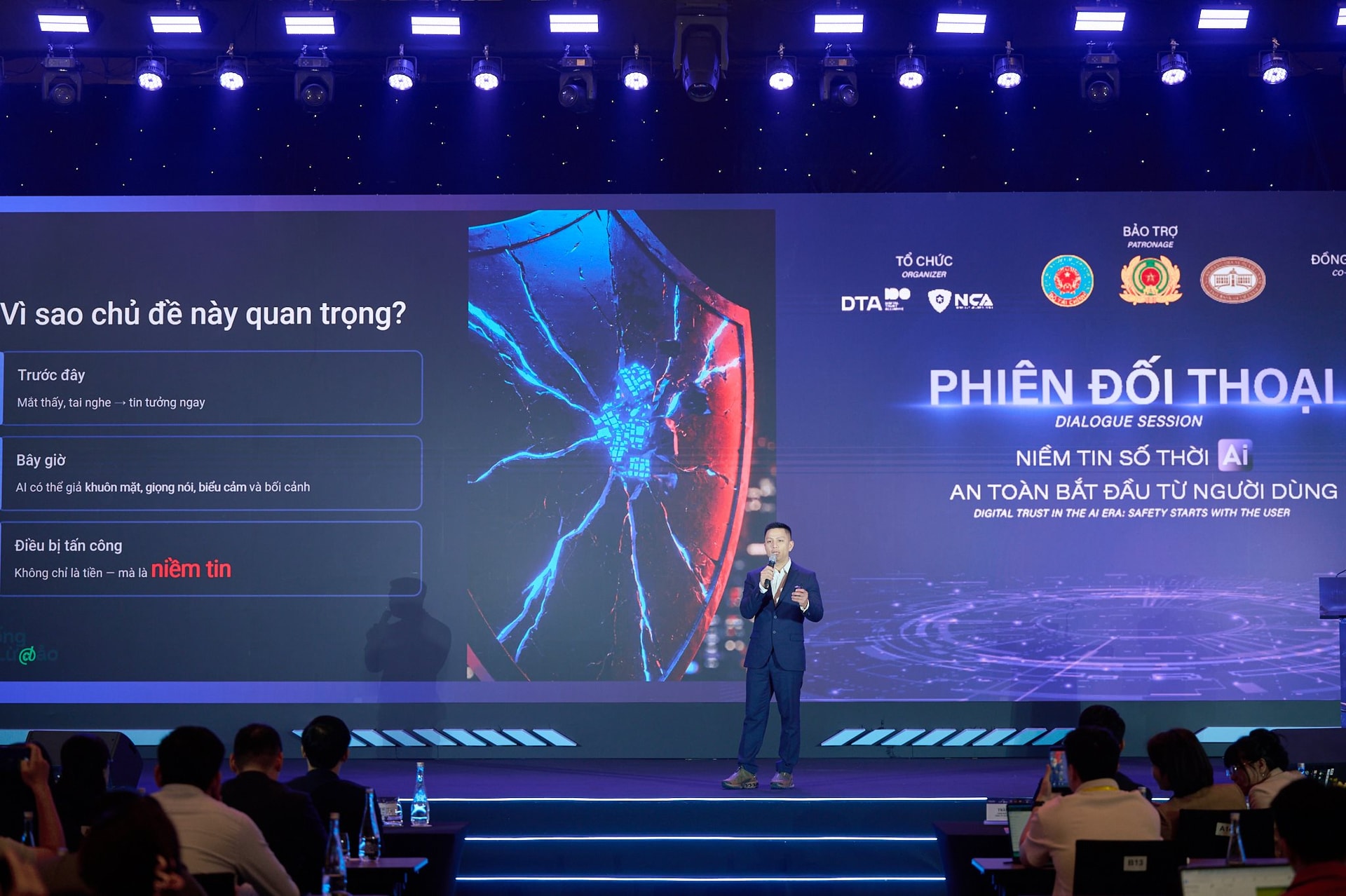 Nghe Hiếu PC n&oacute;i "Chỉ với 1 d&ograve;ng prompt n&agrave;y, hacker c&oacute; thể biết tất cả về nạn nh&acirc;n", MC VTV lo sợ - Ảnh 2.