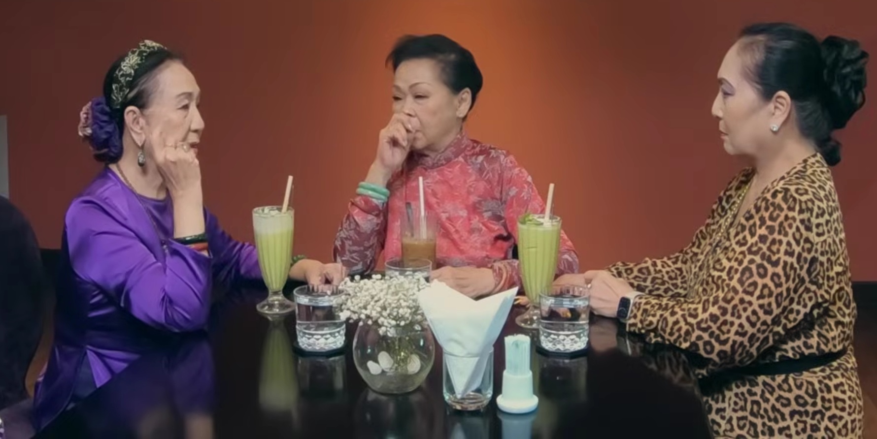 Nữ NSƯT 77 tuổi nói một sự thật về Khánh Ly và Trịnh Công Sơn - Ảnh 2.