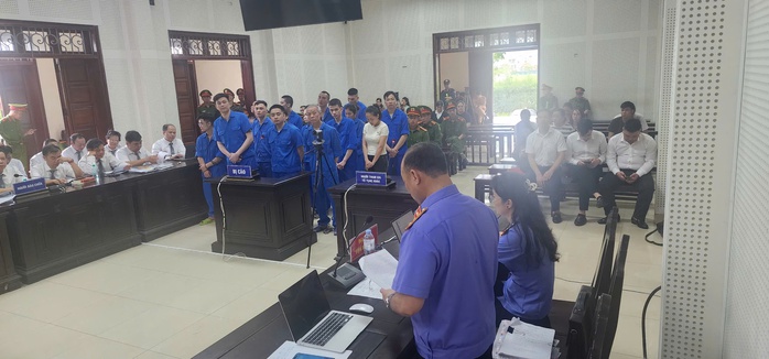 B&ugrave;i Đ&igrave;nh Kh&aacute;nh v&agrave; vụ nổ s&uacute;ng khiến thượng &uacute;y c&ocirc;ng an hy sinh - Ảnh 3.