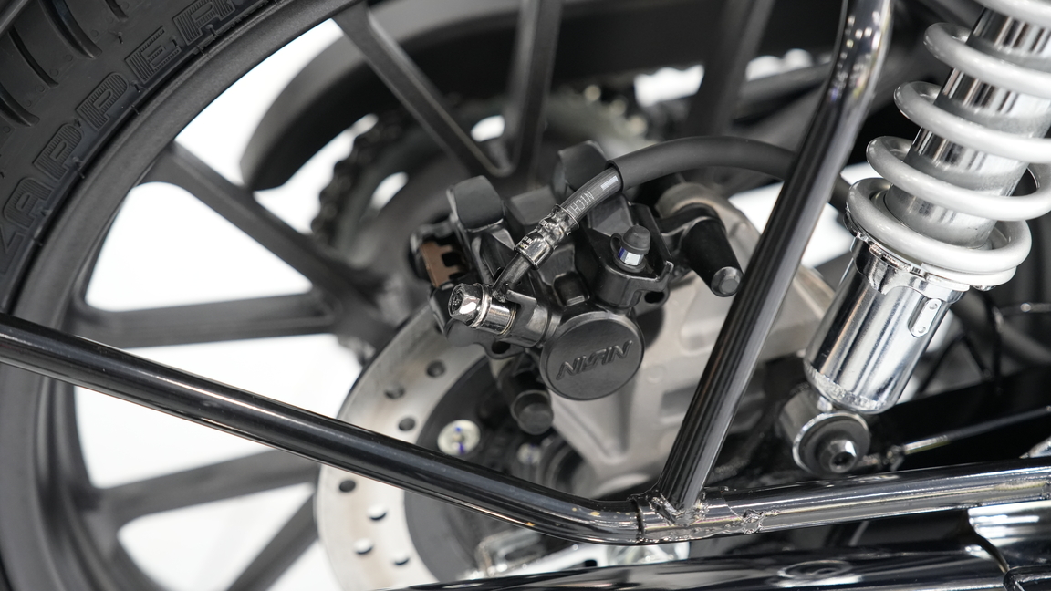 Mô tô cho dân chơi Honda CB350C về Việt Nam: Máy to hơn SH 350i, nguồn gốc nhập khẩu khiến nhiều người bất ngờ- Ảnh 12. Mô tô cho dân chơi Honda CB350C về Việt Nam: Máy to hơn SH 350i, nguồn gốc nhập khẩu khiến nhiều người bất ngờ- Ảnh 12.