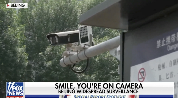 Đo&agrave;n ph&oacute;ng vi&ecirc;n Mỹ gặp kh&oacute; khăn v&igrave; camera gi&aacute;m s&aacute;t Trung Quốc trong chuyến thăm năm 2026 - Ảnh 1.