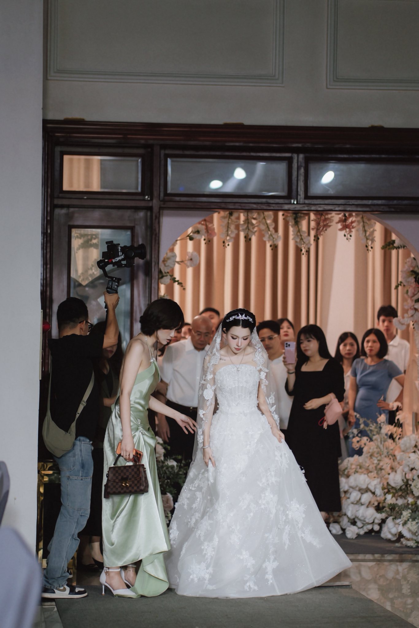 Trần B&iacute;ch Hạnh quyết định từ bỏ 1 thứ trong đ&aacute;m cưới với Văn Thanh ở Hải Ph&ograve;ng: Nhưng c&oacute; đ&aacute;ng kh&ocirc;ng? - Ảnh 4.