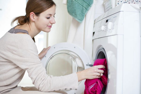 Số kg tr&ecirc;n m&aacute;y giặt c&oacute; phải khối lượng quần &aacute;o ướt kh&ocirc;ng? - Ảnh 3.