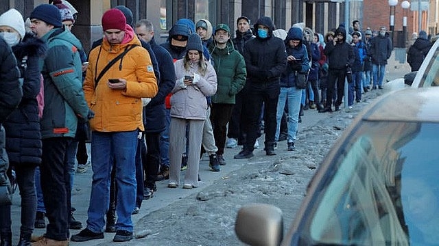 RBC: Lần đầu tiên, 1 điều kỳ lạ diễn ra ở Nga - Kremlin phản ứng khẩn - Ảnh 1.