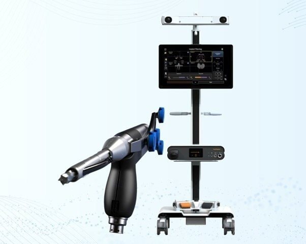 Trước khi th&agrave;nh lập VinSurgical, bệnh viện của tỷ ph&uacute; Phạm Nhật Vượng đ&atilde; nhập từ Mỹ những si&ecirc;u robot phẫu thuật n&agrave;o? C&oacute; loại lần đầu xuất hiện tại Việt Nam - Ảnh 6.