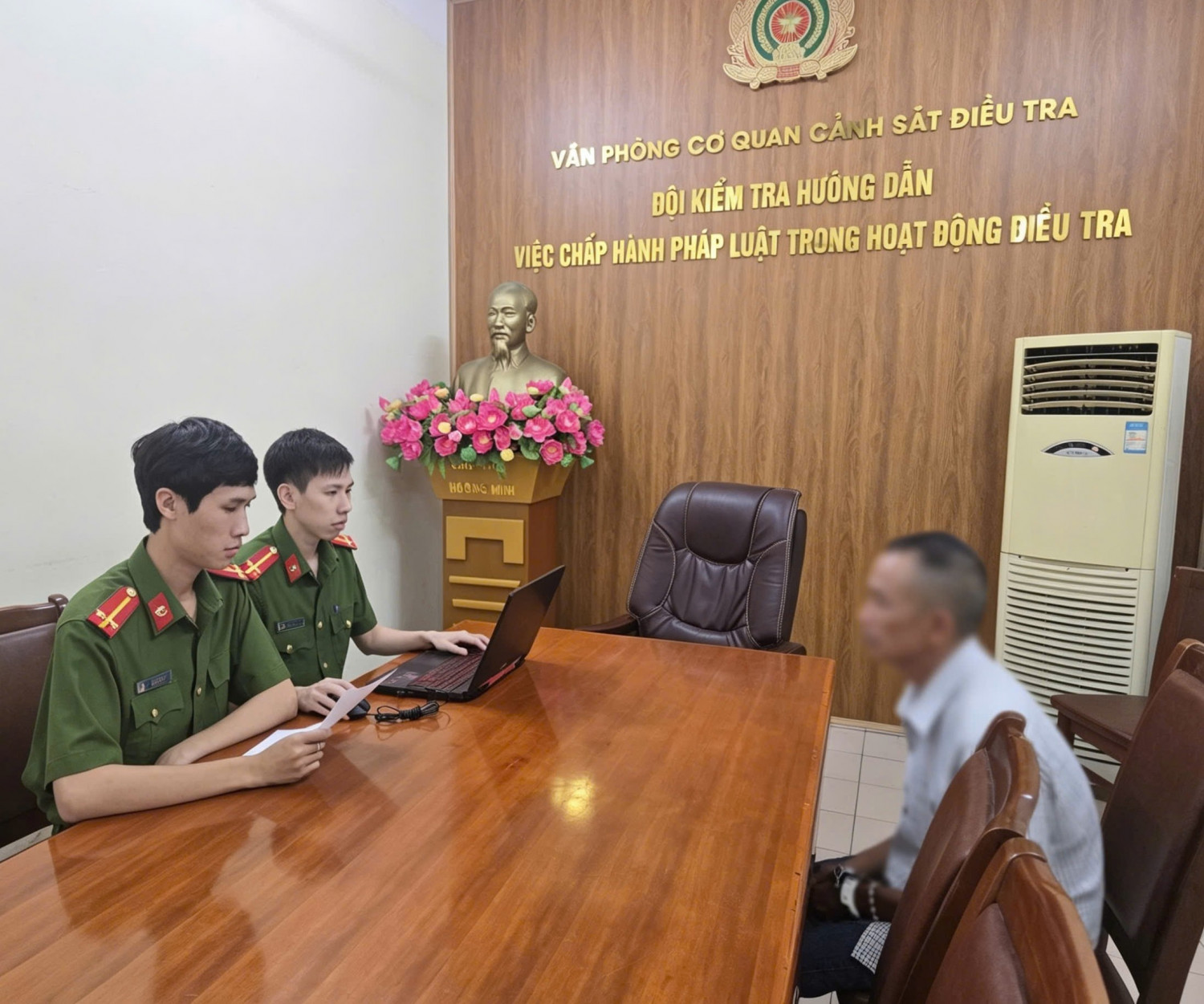 Người đàn ông 60 tuổi xâm hại bé gái 6 tuổi tại Quảng Ninh - Ảnh 1. Người đàn ông 60 tuổi xâm hại bé gái 6 tuổi tại Quảng Ninh - Ảnh 1.