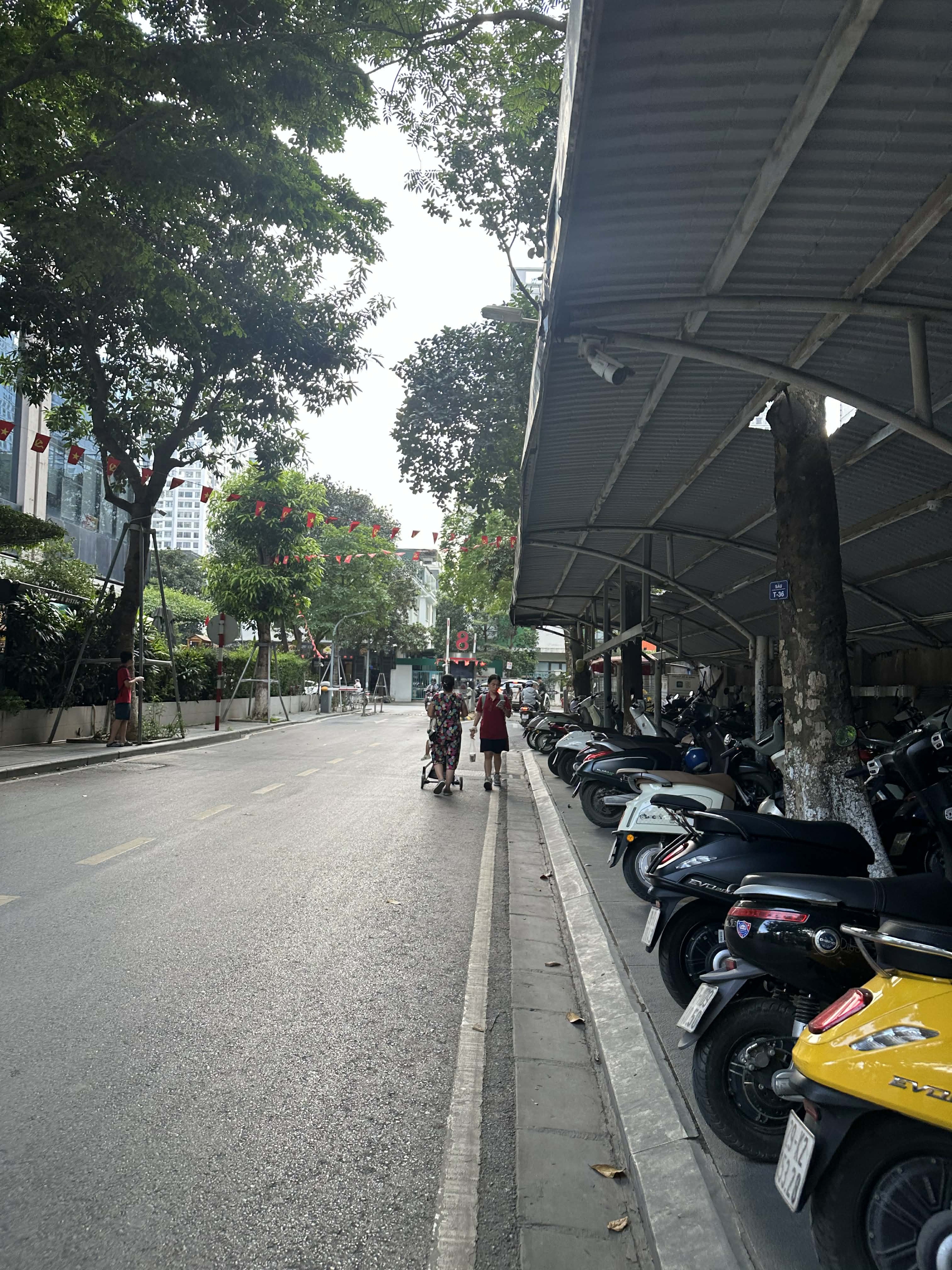 Lấy chồng c&aacute;ch nh&agrave; đẻ 500m, tưởng l&agrave; ph&uacute;c ai ngờ lại l&agrave; nguồn cơn đẩy h&ocirc;n nh&acirc;n v&agrave;o ng&otilde; cụt- Ảnh 1.