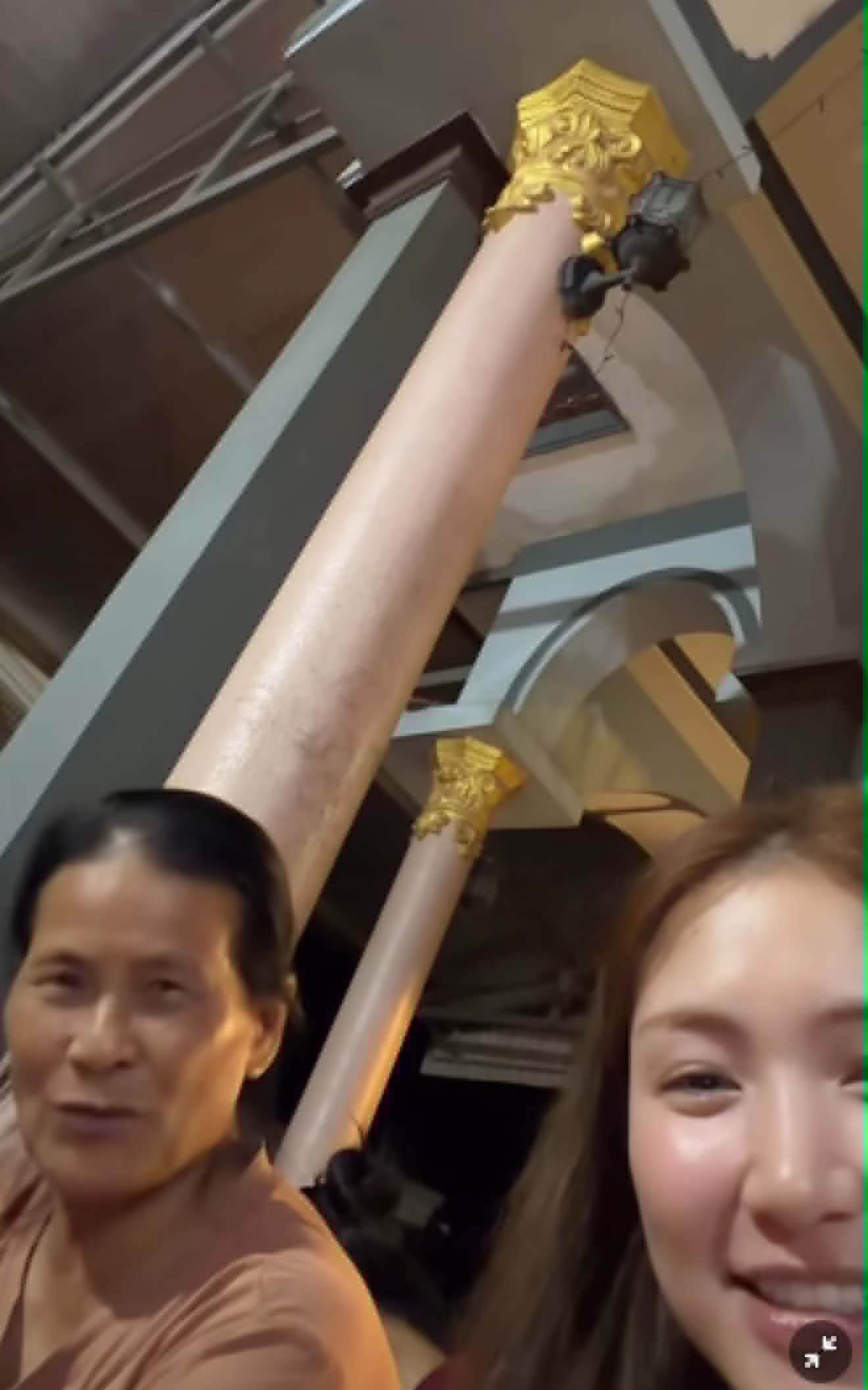 H&ograve;a Minzy lấy chồng người d&acirc;n tộc S&aacute;n D&igrave;u, mẹ chồng dạy n&oacute;i c&acirc;u "em y&ecirc;u anh" - Ảnh 1.