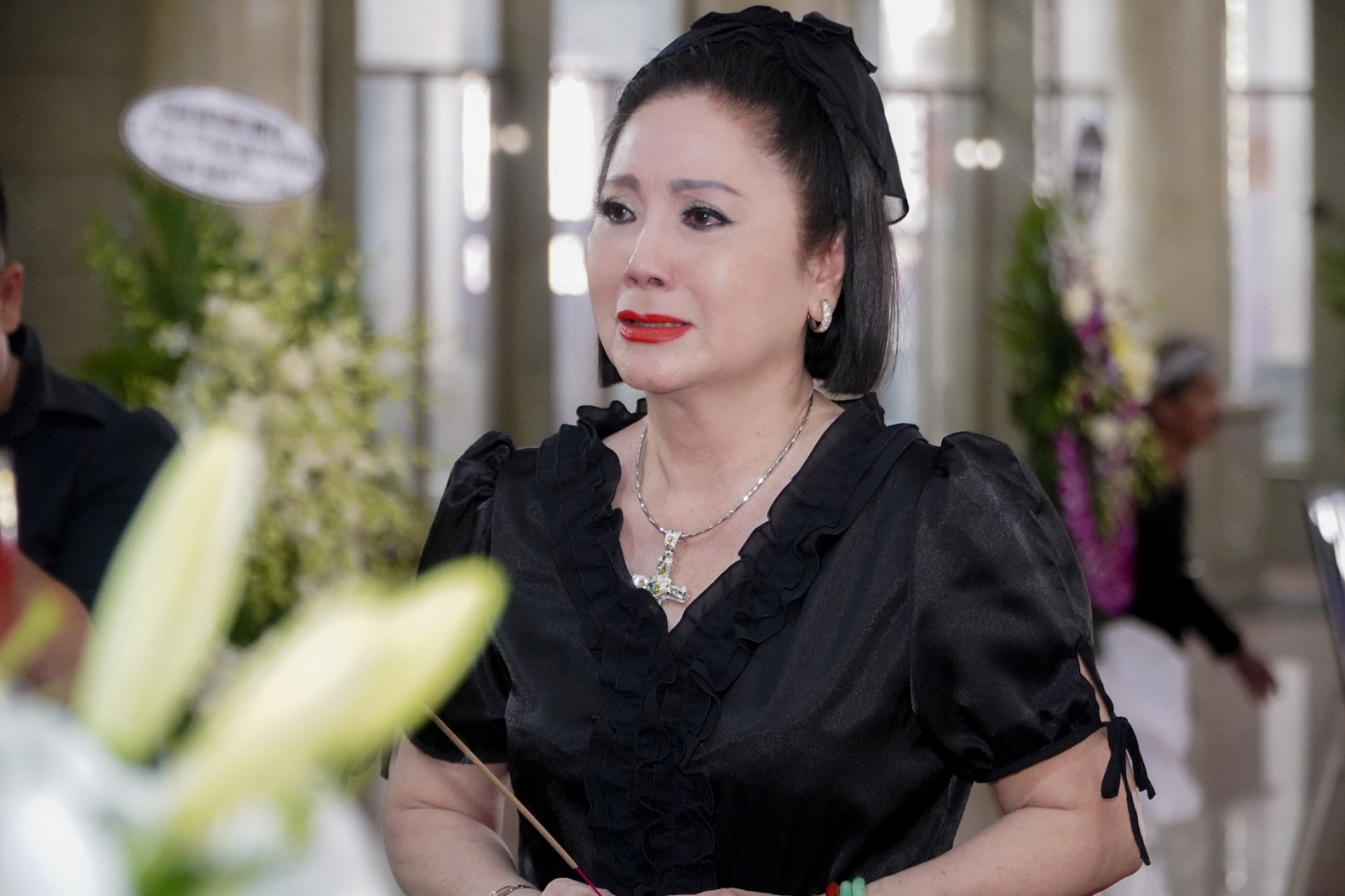 Hoa kh&ocirc;i cải lương Mộng Tuyền đau đớn v&igrave; kh&ocirc;ng kịp qua Mỹ l&agrave;m 1 việc: "T&ocirc;i b&agrave;ng ho&agrave;ng"- Ảnh 2.