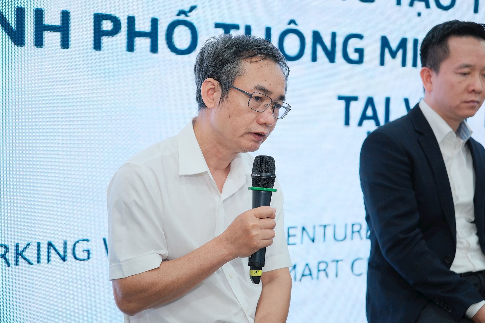 Tin vui: VN c&oacute; 1 lĩnh vực đang được luật h&oacute;a bằng 10 năm trước cộng lại, tiềm năng to&agrave;n cầu 6.000 tỷ USD - Ảnh 5.