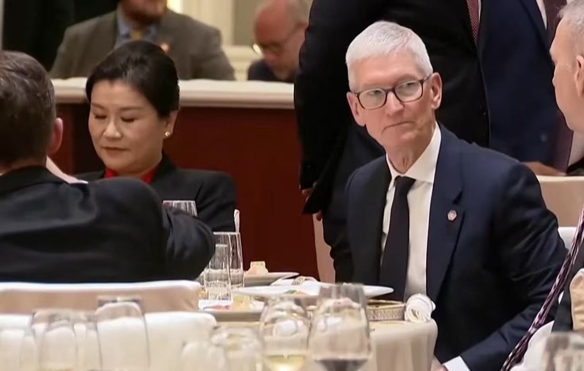 Nữ doanh nh&acirc;n ngồi giữa Tim Cook v&agrave; Elon Musk tại quốc yến: Từ nữ c&ocirc;ng nh&acirc;n đến "b&agrave; tr&ugrave;m" nắm giữ yết hầu chuỗi cung ứng Apple, Tesla; sở hữu 1 nh&agrave; m&aacute;y quan trọng tại Việt Nam - Ảnh 2.