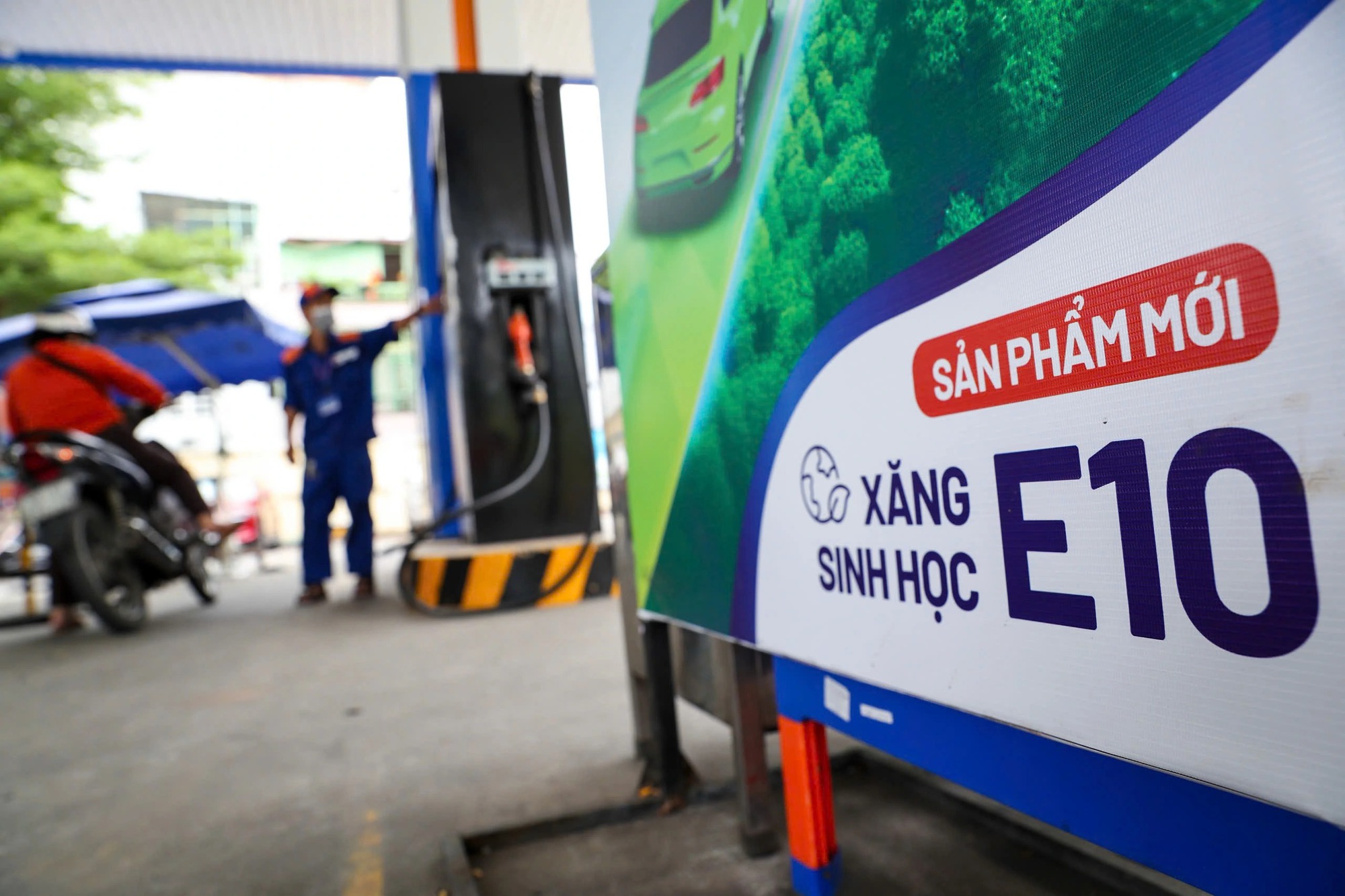 Người ti&ecirc;u d&ugrave;ng ch&uacute; &yacute;, đ&acirc;y l&agrave; những mặt lợi v&agrave; hại của xăng E10 khi sử dụng cho &ocirc; t&ocirc;- Ảnh 2.