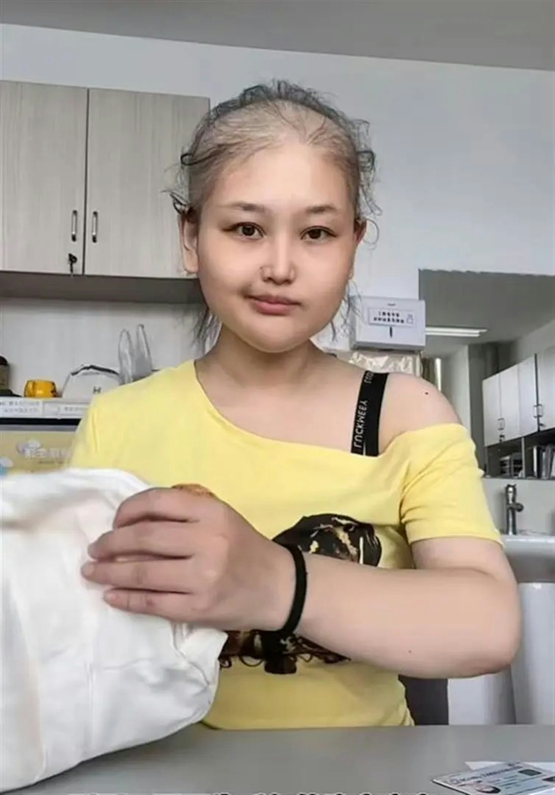 Cô gái từng tổ chức đám cưới với chính mình qua đời ở tuổi 29 - Ảnh 3.