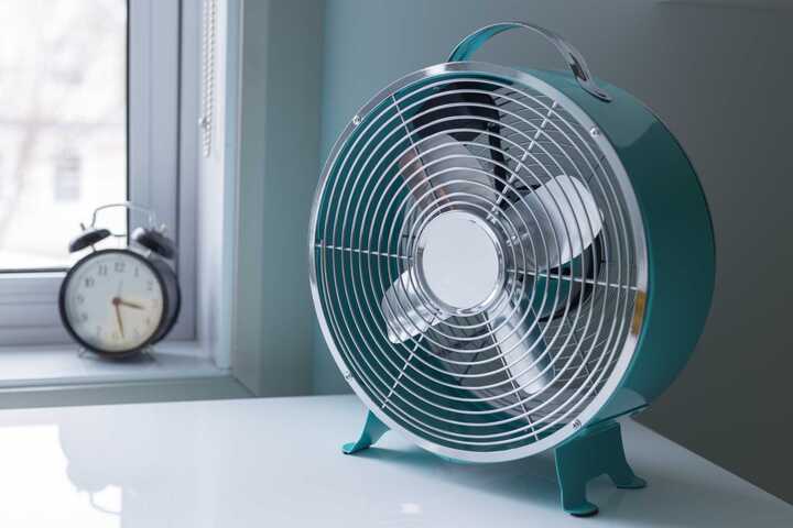 Mẹo làm mát nhà thông minh chỉ bằng quạt điện ngày nắng nóng - Ảnh 5.