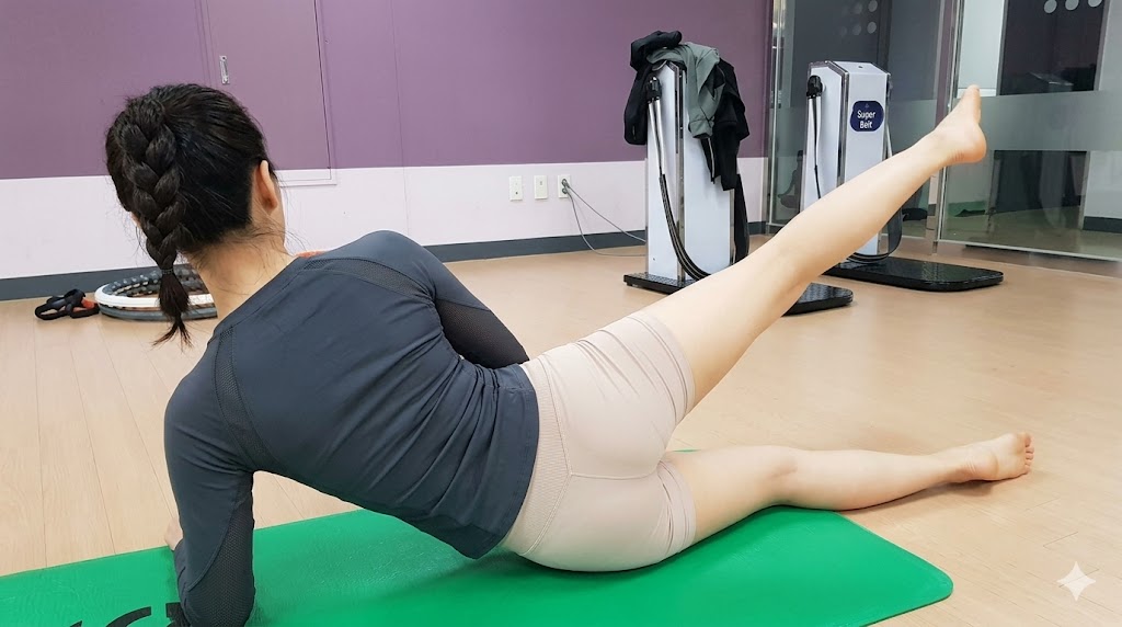 Vợ tôi đi tập yoga đều đặn 6 tháng nay để giảm cân, tình cờ lướt app đặt xe của cô ấy mà đầu óc tôi quay cuồng- Ảnh 1.