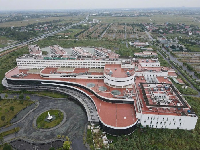 Cựu Bộ trưởng Nguyễn Thị Kim Tiến hầu t&ograve;a - Ảnh 2.