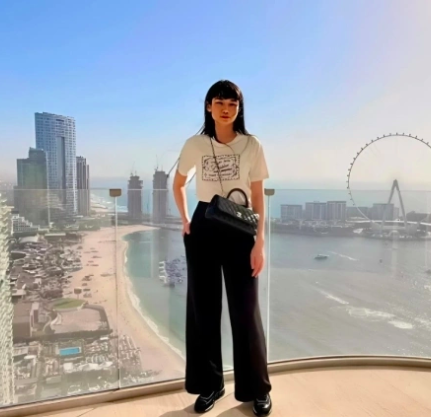 Mỹ nhân showbiz Việt 37 tuổi mua nhà 130 tỷ ở Dubai, khu người siêu giàu - Ảnh 2.